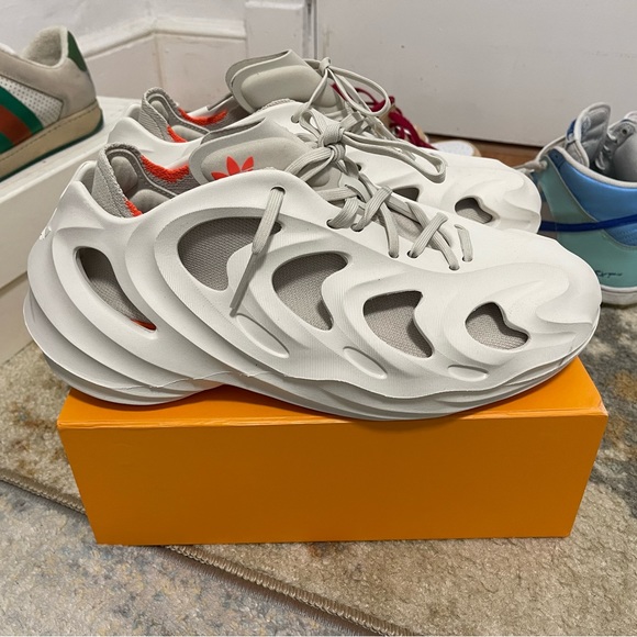 EUC Men’s Size 10.5 (Euro Sz 44.5) adidas adiFIM Q Sneakers In Off White/Orange - Picture 10 of 17